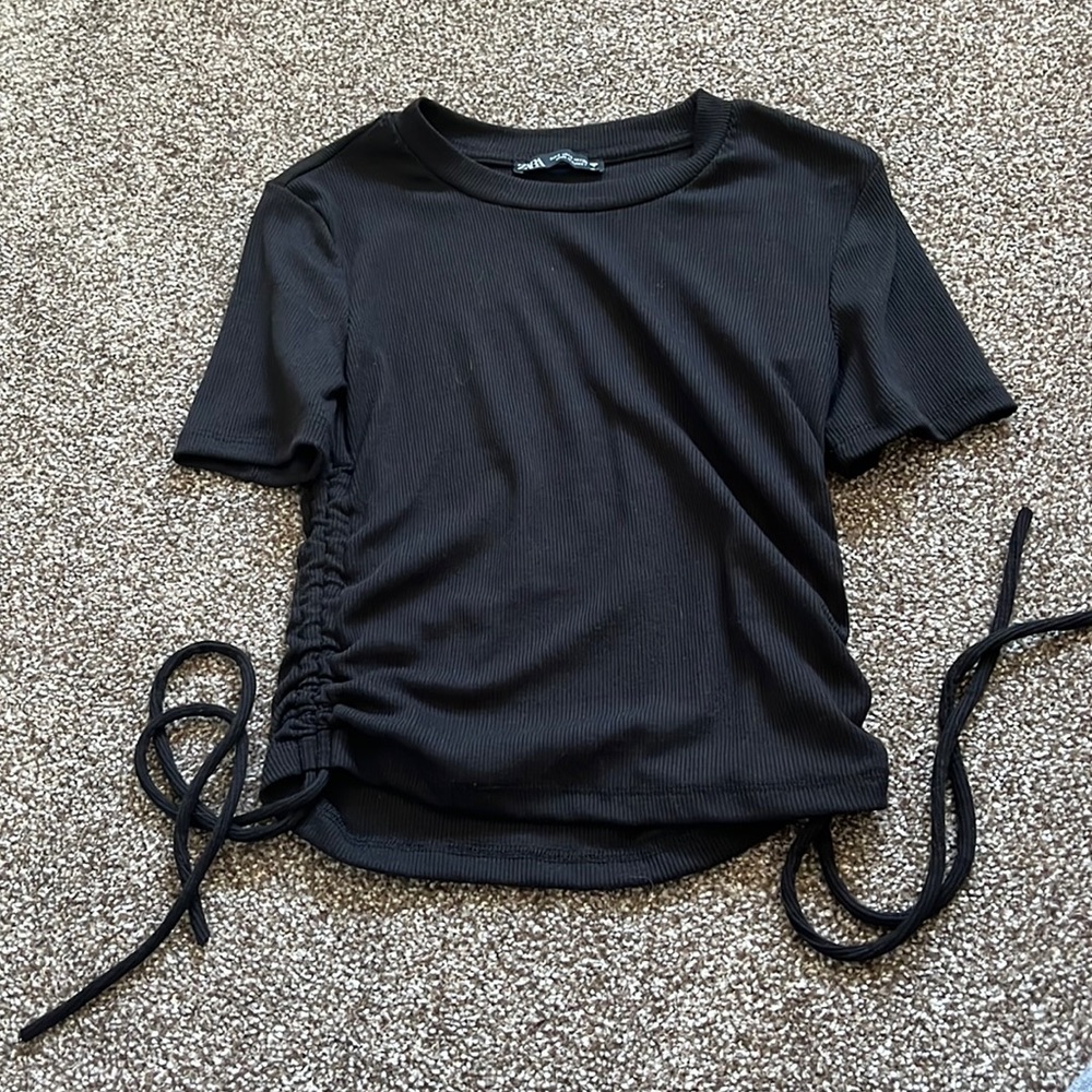 Women’s Zara size small t shirt